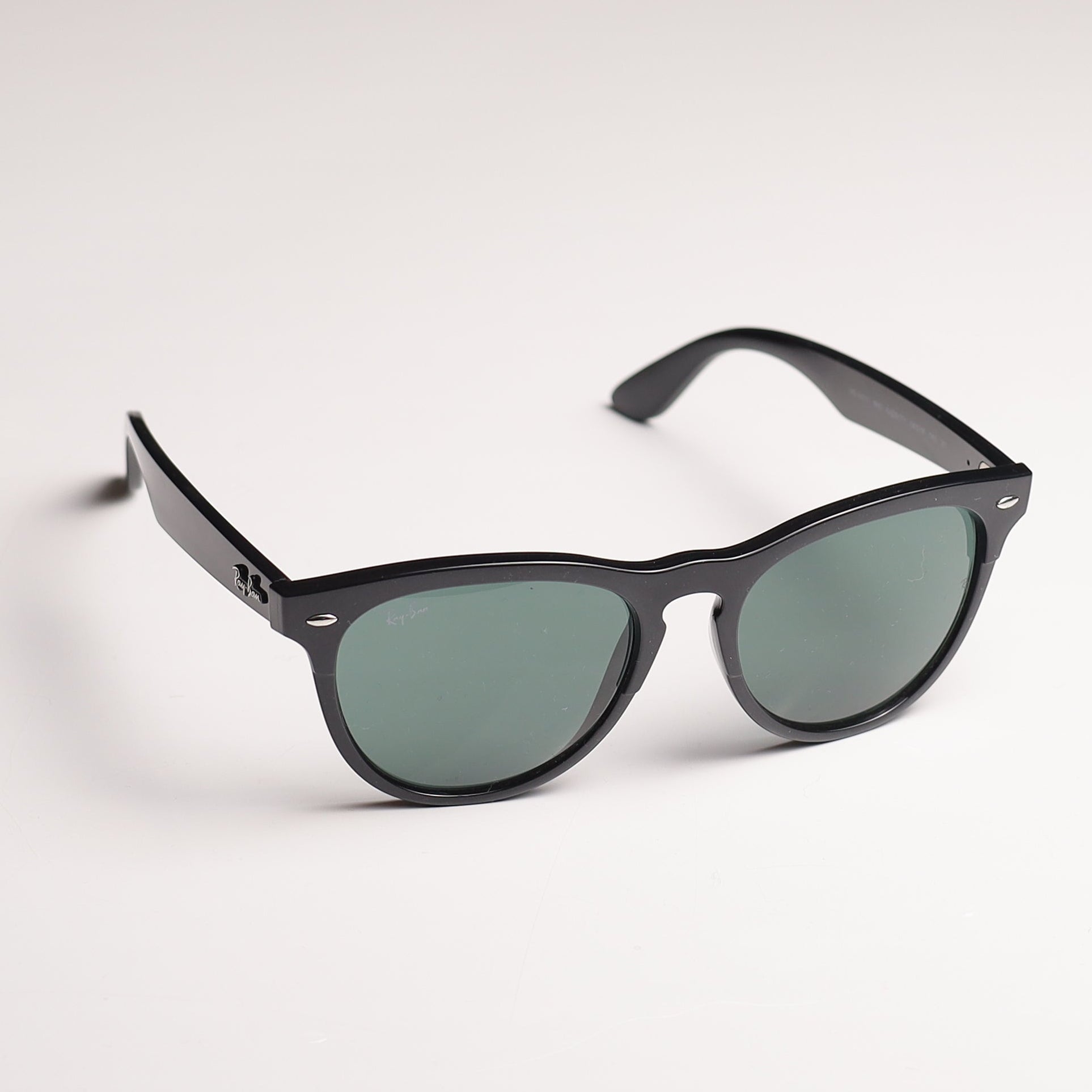 Ray Ban